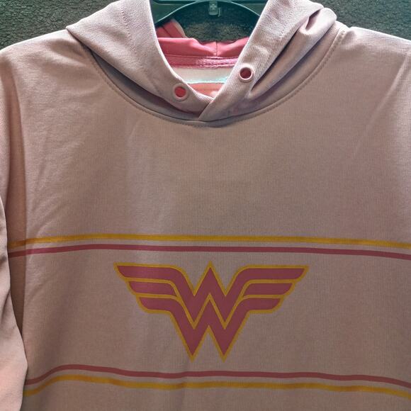 Six Flags Theme Park Wonder Women Adult Hoodie Pink - Picture 9 of 12
